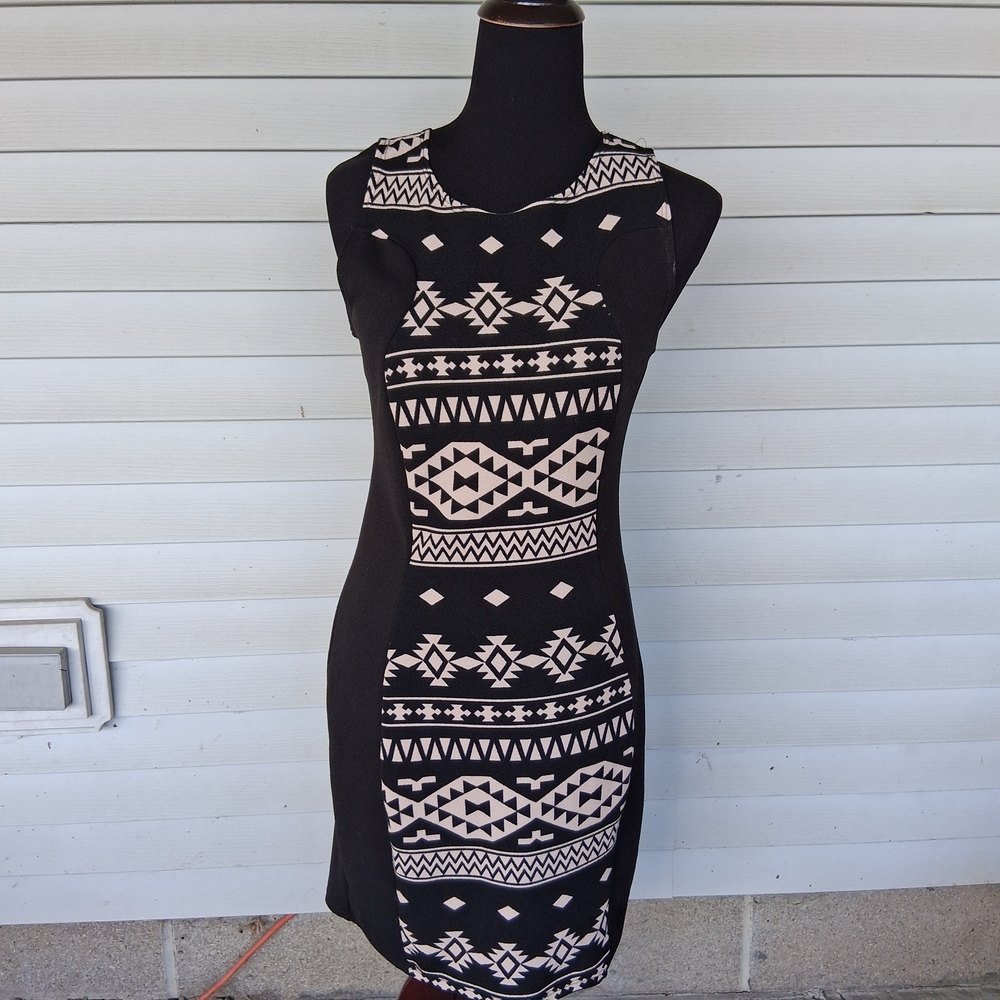 French Atmosphere Black and Cream Geometric Mini Dress